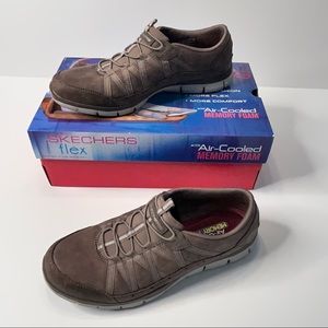 Skechers Flex with Memory Foam Brown Laced Slip On Sneakers - Size 9.5